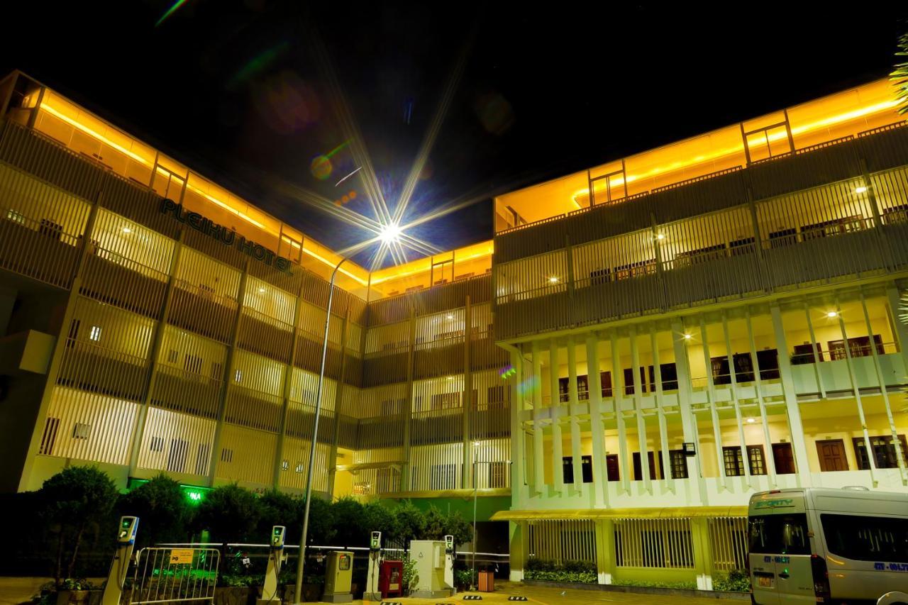 Pleiku Hotel Buitenkant foto