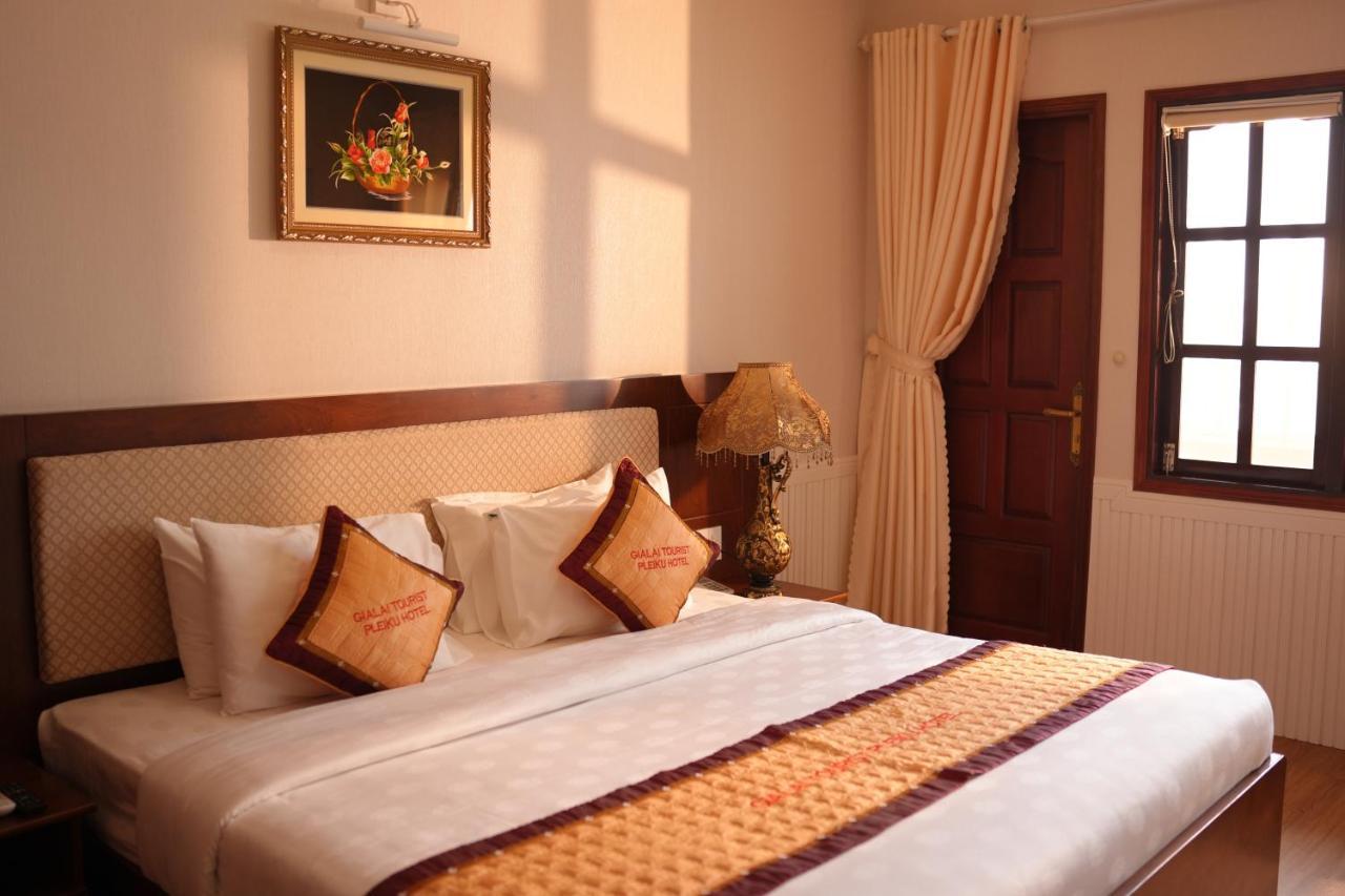 Pleiku Hotel Buitenkant foto