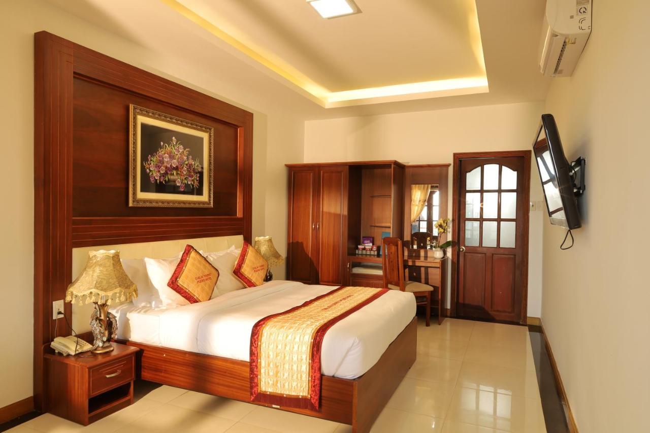 Pleiku Hotel Buitenkant foto